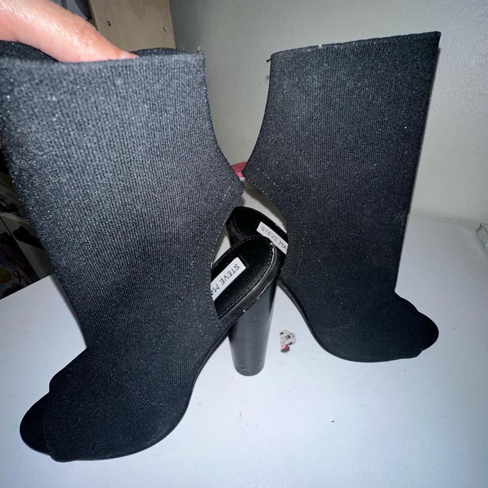 black steve madden heels !!!